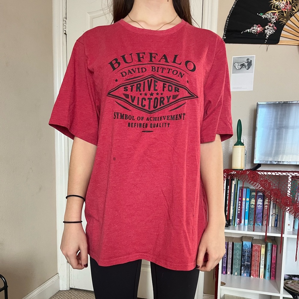 red oversized tee